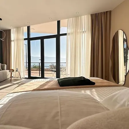 Bluhorizon Suites1 * Vlorë